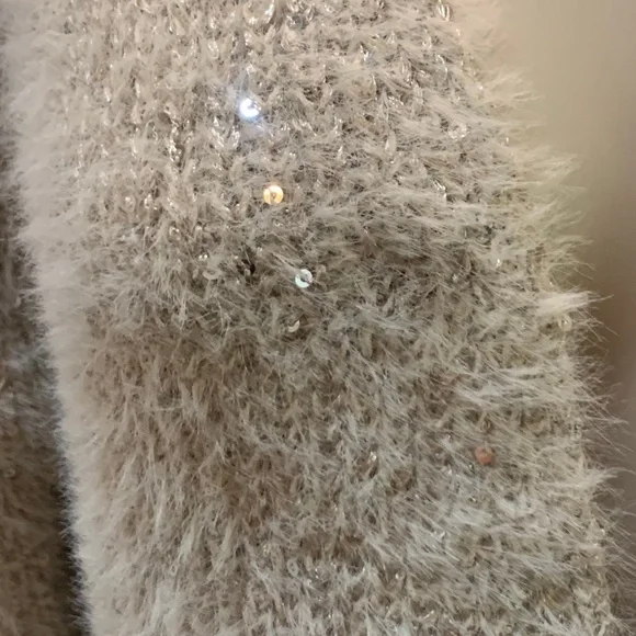 OLIVIA SKY CARDIGAN SMALL  BRAND NEW WITH TAG COLOR IVORY SEQUINS - Picture 2 of 4